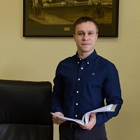 Адвокат Абрамов